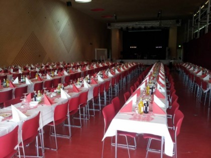 照片: Paartalhallengastronomie Kissing